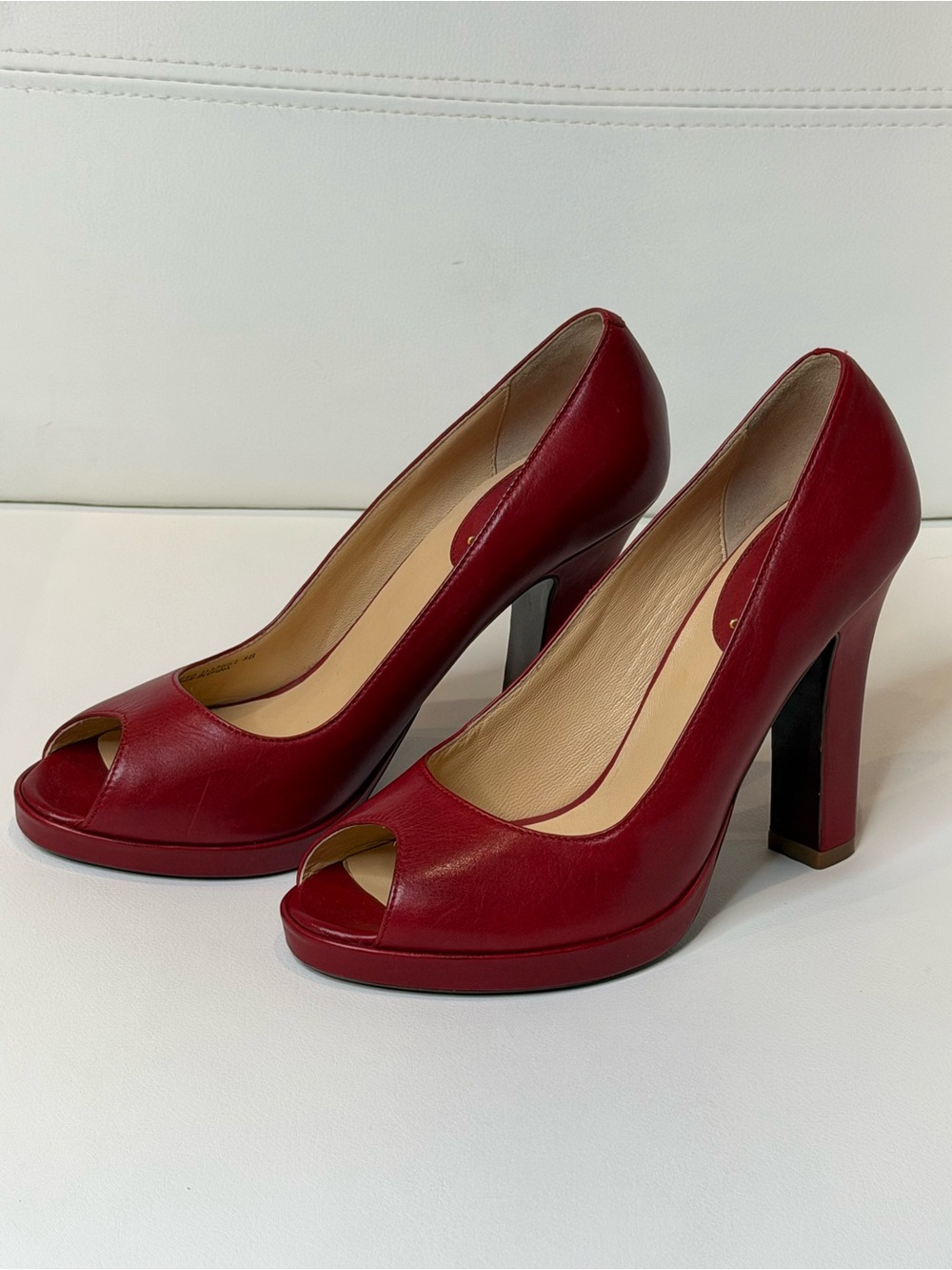 Cole Haan Tonya Red Leather Peep Toe Platform Pumps Heels Size 8B Retro Pin Up